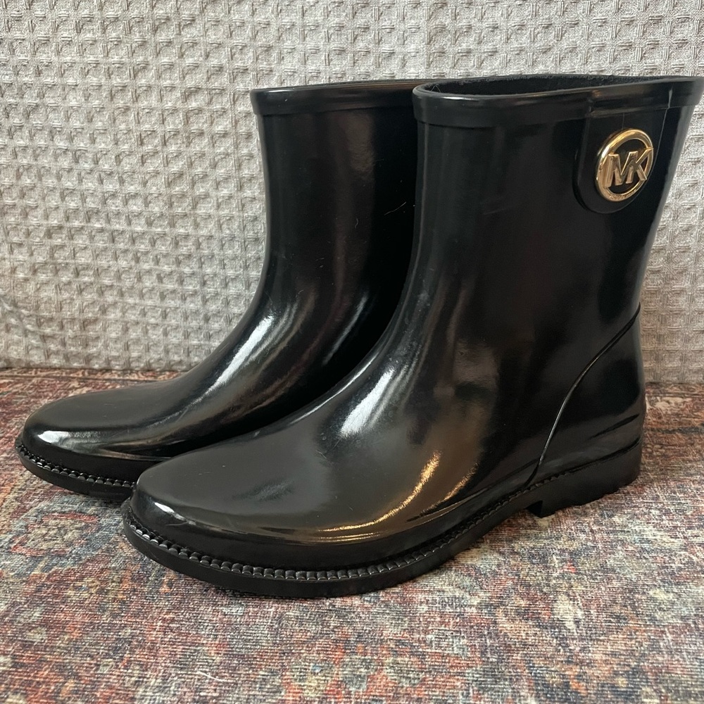 Michael Kors Size 9 Black Benji Logo Rain Bootie